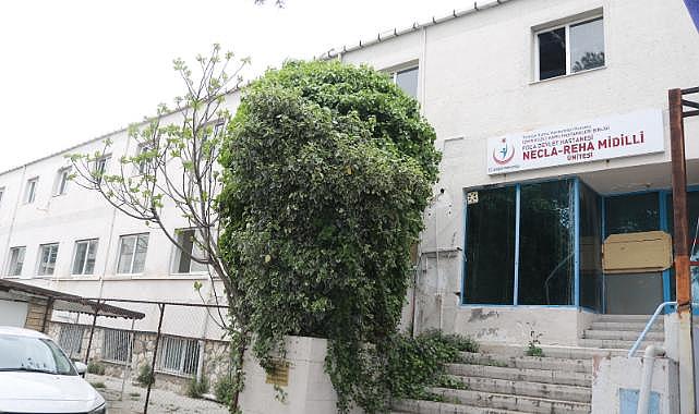 Foça Eski Devlet Hastanesinin TOKİ'ye Devrinden Vazgeçildi