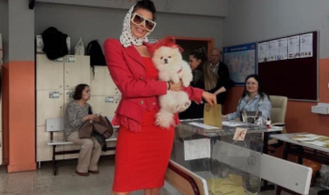 Hatice'nin seçim kombini yine olay yarattı!