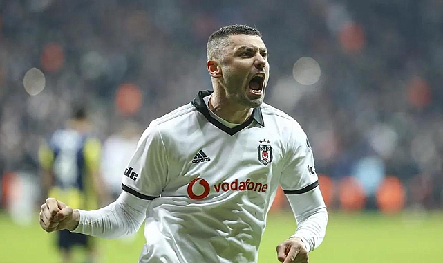 Burak Yılmaz, Beşiktaş'a geri dönüyor!