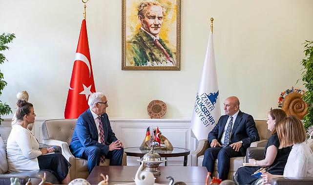 “İzmir'den güzel izler bırakarak ayrılacaksınız”