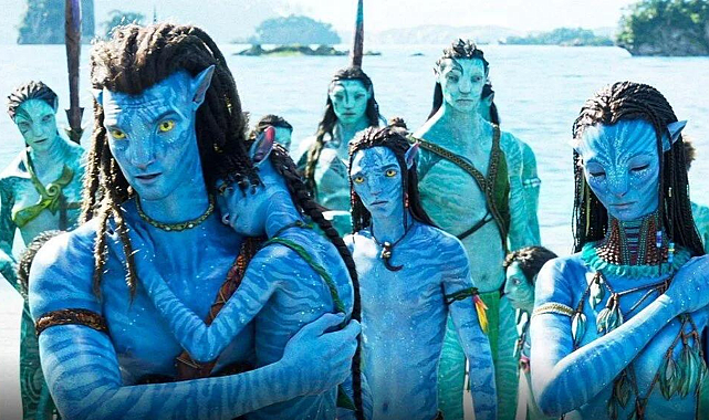 Zoe Saldana'dan Avatar 5 isyanı: 53 yaşında olacağım