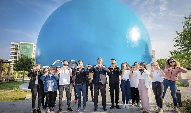 Ege'nin en büyüğü Karşıyaka Planetaryum'a 6 ayda 30 bin ziyaretçi