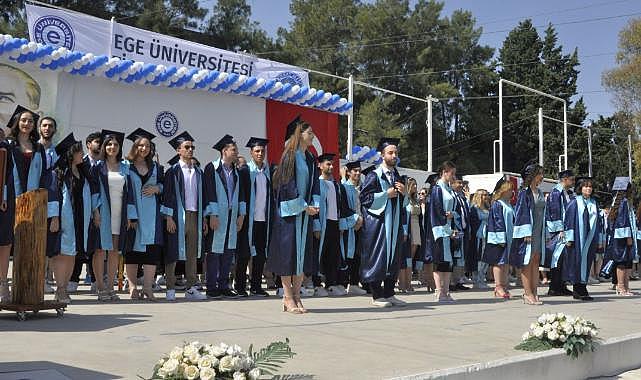 EÜ Ziraat Fakültesinde 64. Dönem Mezuniyet Coşkusu