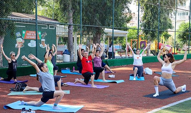 Karşıyaka'da açık havada spor keyfi başladı