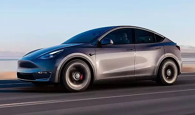 Tesla model Y'ye bir zam daha geldi