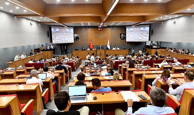 Büyükşehir Meclisi'nden Başkan Soyer'e yetki