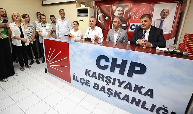 CHP Karşıyaka'da devir teslim töreni yapıldı