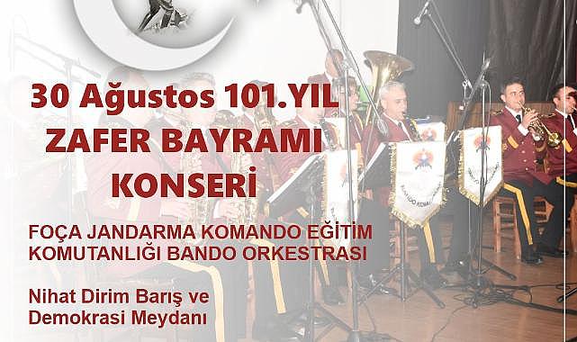 Foça'da 30 Ağustos Zafer Bayramı