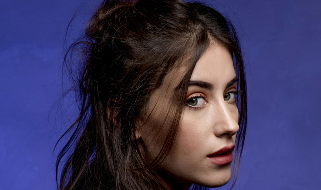 Hazal Kaya'dan Disney Plus yanıtı!