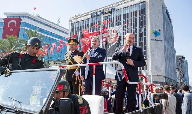 İzmir’de “Zafer” coşkusu
