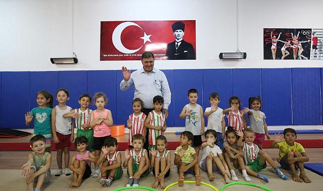 Karşıyaka'da geleceğin jimnastikçileri yetişiyor