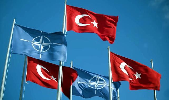 NATO'nun 30 Ağustos'u kutlaması Atina'yı kızdırdı