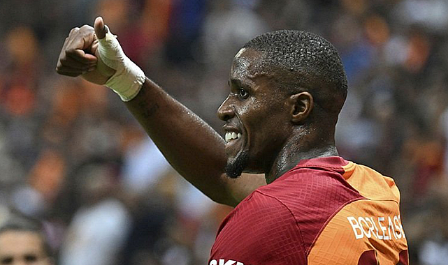 Wilfried Zaha, ayağının tozuyla futbol kulübü satın aldı!