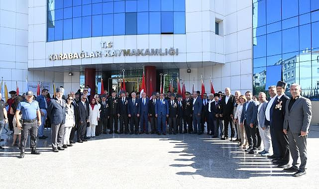 Başkan Selvitopu Gaziler Günü'nü kutladı