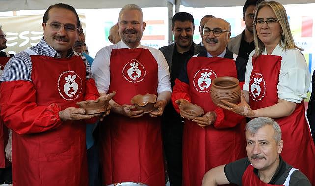 Dünya Menemen'de buluşuyor