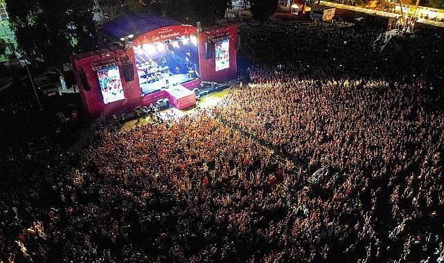 Fuar İzmir'e ilaç gibi geldi... Unutulmaz geceler