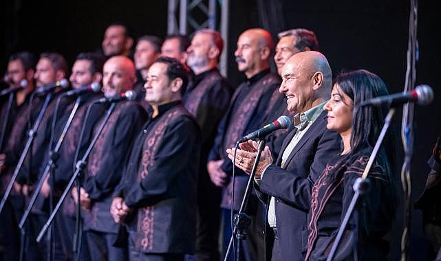 Hatay Medeniyetler Korosu'ndan 92. İEF'de teşekkür konseri