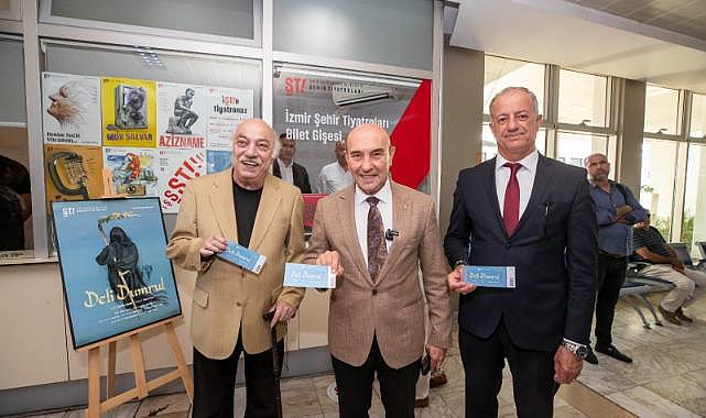İzmir’de tiyatro şehrin kılcallarına yayılıyor