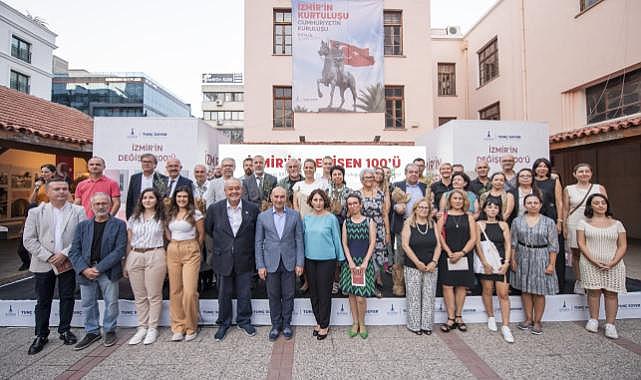 İzmir'in 100 yıllık külliyatı kitaplaştırıldı