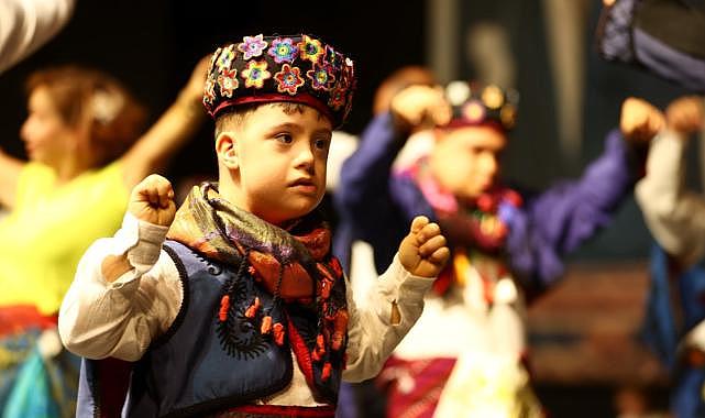 Konak’ta 7’den 77’ye halk oyunları şenliği