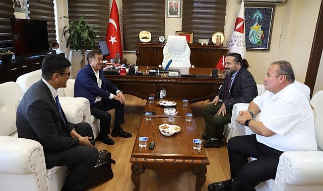 Moğolistan Büyükelçisinden İKÇÜ'ye Ziyaret
