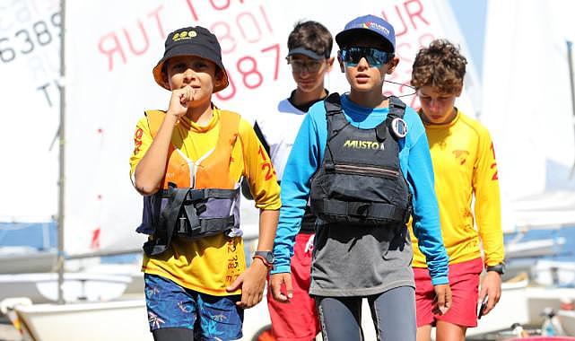 Narlıdere'de 3 günlük yelken şöleni, ödül töreni ile sona erdi