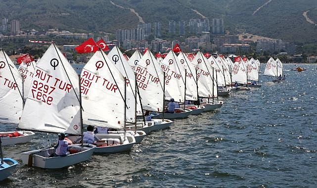 Narlıdere'de yelkenler, kurtuluşun kahramanlarına saygı için açılıyor