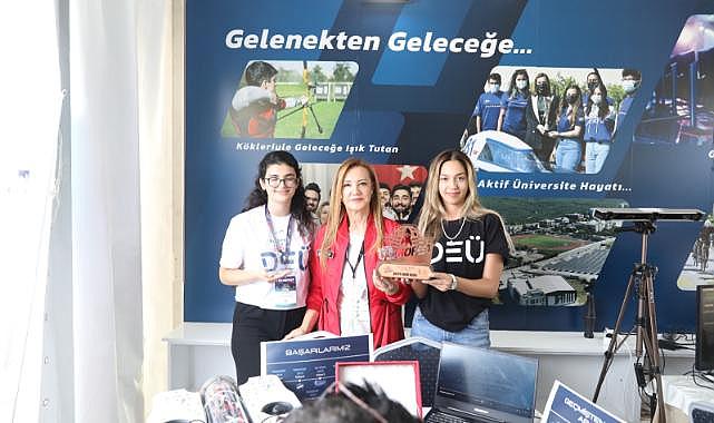 Rektör Hotar TeknoFest'te: Milli hedeflere gençlerimizin enerjisiyle ulaşacağız