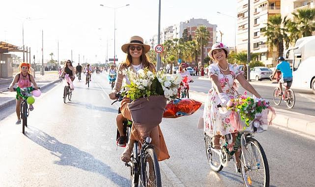'Süslü Kadınlar' Karşıyaka'da farkındalık yaratacak