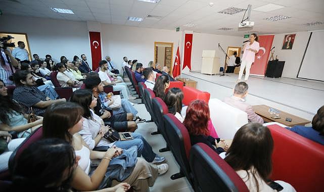 Başkan Filiz Ceritoğlu Sengel Üniversiteli öğrencilere seslendi : "Kapımız size herzaman açık"