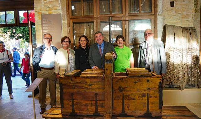 Çeşme'de 100. Yıla yakışır Cumhuriyet Korteji