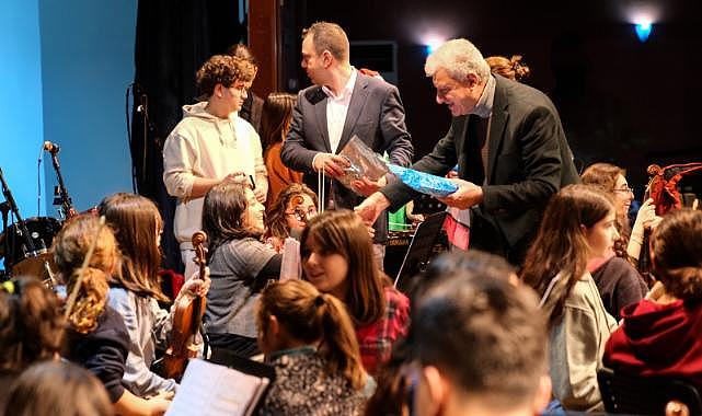 Çocuk senfoni orkestrası'ndan Cumhuriyetin 100. Yılı özel konser