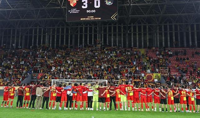 Göztepe, ligin en az gol yiyen takımı