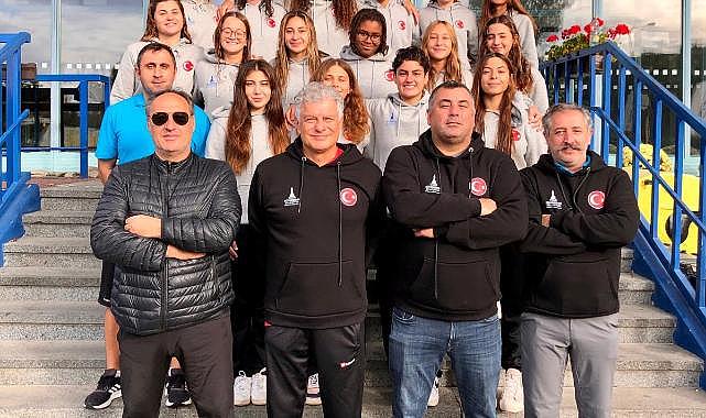 İzmir Büyükşehir Belediyesi namağlup son 6’ya kaldı Sutopunda tarihi başarı