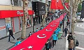 İzmir'de 100. yıl hazırlığı: 85 bin bayrakla süslendi