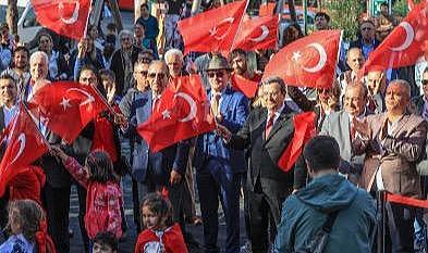 Konak'ta 100. yıl Coşkusu