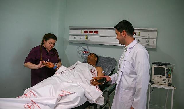 Deprem bölgesinde Köy Sağlık Taramaları'nda 2,7 milyon muayene yapıldı