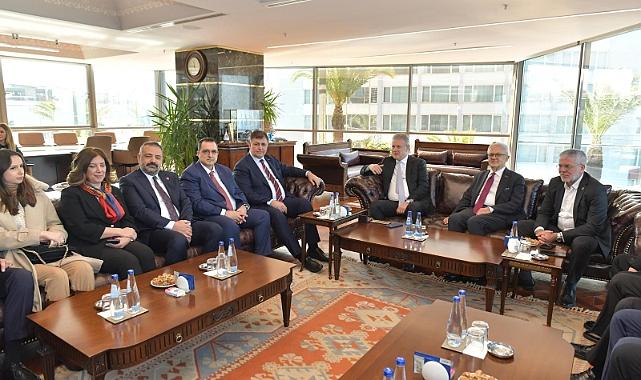 Başkan Adayı Tugay: "Başkan olursam siyasi konuları bir kenara bırakacağım."