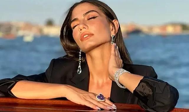 Demet Özdemir'in doğum günü tarzı sosyal medyanın diline düştü! Oversize kombinine yorum yağdı