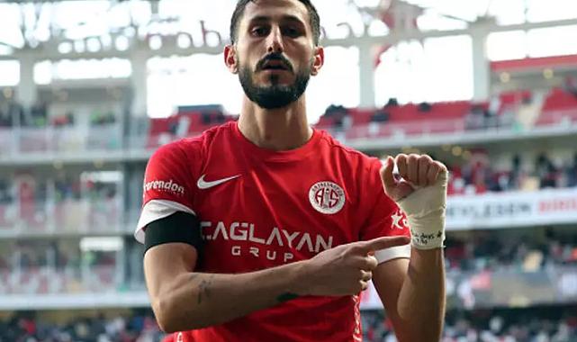 İsrail'e destek verdiği için gözaltına alınan Antalyaspor'un futbolcusu Sagiv Jehezkel, Akdeniz ekibinin başına bela oldu