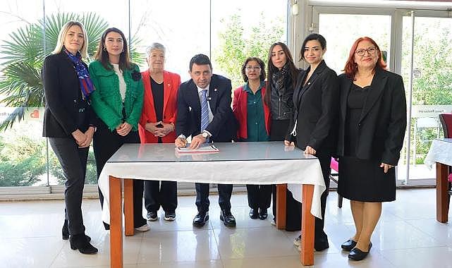 CHP'nin Bayraklı Adayı Önal ‘Eşitlik Politika Belgesini’ imzaladı
