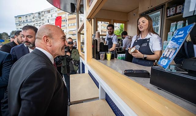 “İzmirli Kahve”nin üçüncüsü açıldı