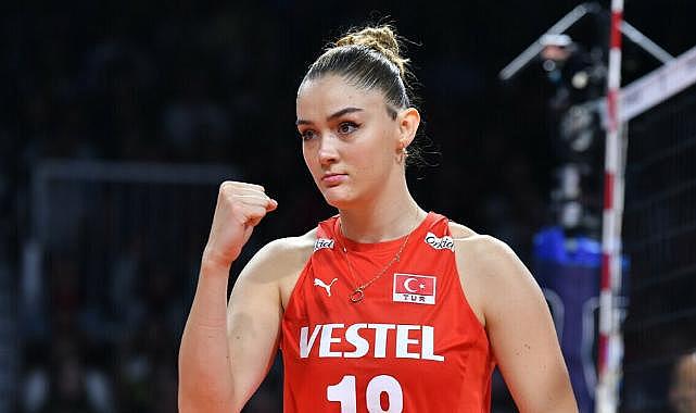 Zehra Güneş'in 8 Mart paylaşımı sosyal medyayı salladı! Zeynep Sever dayanamadı! "Her genç kıza örneksin"