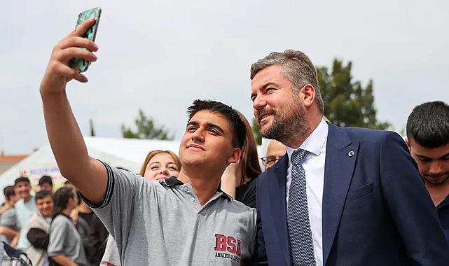 Başkan Duman'dan mezun olduğu liseye ziyaret: Eğitimden kopmayın