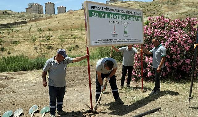 İzmirli Peyzaj Mimarları'ndan Karşıyaka'ya hatıra ormanı
