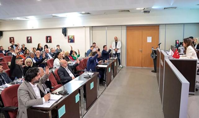 Karşıyaka'daki bir AVM'nin plan tadilatı talebi mecliste reddedildi
