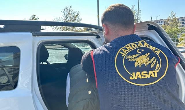 İzmir'de 'Daltonlar' çetesi operasyonu: 6 gözaltı