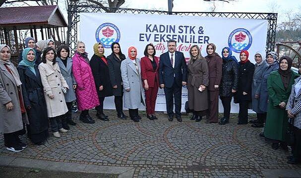 Trabzon'da üreten kadınlar tek merkezde buluştu: Kadın STK ve Ev Eksenliler Satış Merkezi açıldı