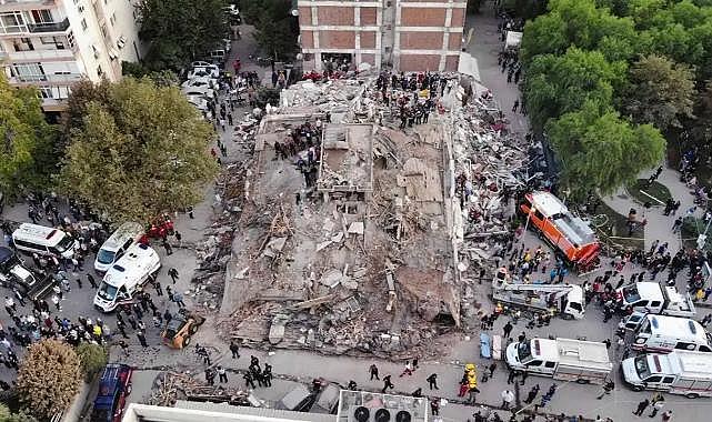 Deprem uzmanı İzmir'deki asıl tehlikeye dikkat çekti: Can kaybı çok daha büyük olur