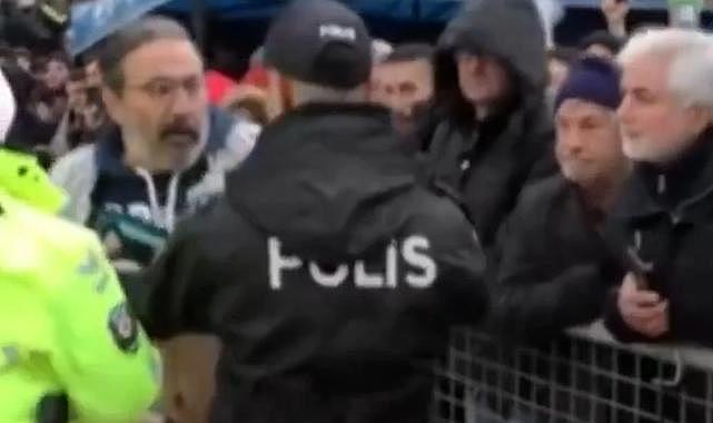 Ferdi Tayfur'un cenazesiyle ilgili yeni gelişme: Ünlü oyuncuyu yaka paça dışarı atmak istediler!